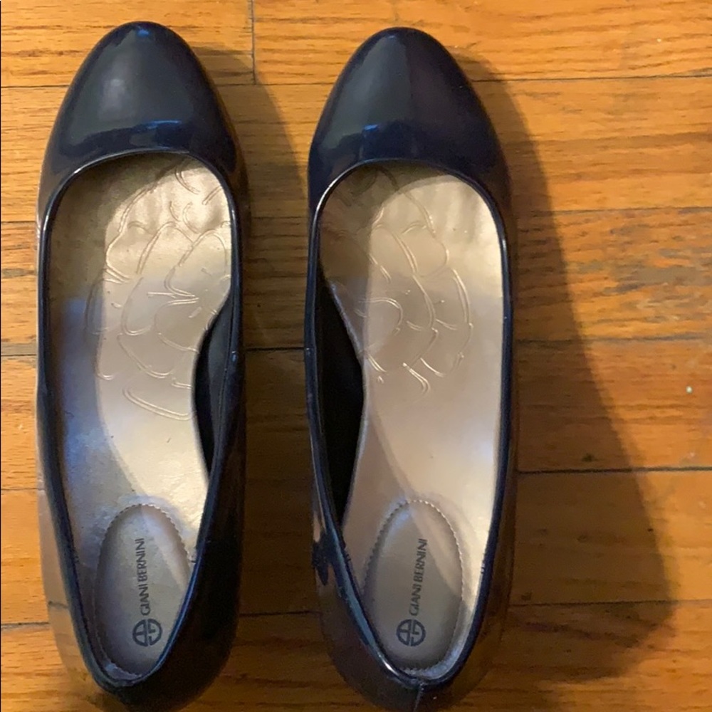 The blue is too dark